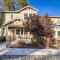 High End Midtown Home With Fireplace And Ensuite Baths - رينو