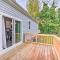 Bright Norfolk Home with Deck Less Than 3 Mi to Town! - Norfolk
