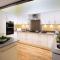 Lakefield House