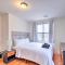 Ideally Located DC Home with Pool Table and Patio - Вашингтон