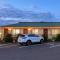 Golden Peak Motel PeakHill