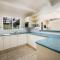 Fins Hideaway