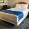 Travelodge by Wyndham Lincoln Northeast - Lincoln