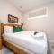 NEW, Mountain Chic Suite, Whyte Avenue, Netflix, WiFi, Sleeps 6