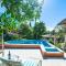 4 Bedroom Cozy Home In Mlini