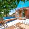 4 Bedroom Cozy Home In Mlini