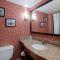 Comfort Suites Suffolk - Chesapeake