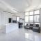 Spacious 3BR Close to Rothschild with MAMAD by HolyGuest - Tel Aviv