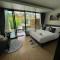 Phetra pool villas - سوراثاني