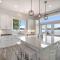 Runyan Lake House / 4 Private Suites - Sleeps 13