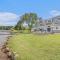 Runyan Lake House / 4 Private Suites - Sleeps 13 - Fenton