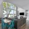 Runyan Lake House / 4 Private Suites - Sleeps 13
