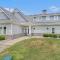 Runyan Lake House / 4 Private Suites - Sleeps 13