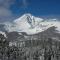 Rustic 2 BR Mountain View-walk to resort