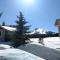 Rustic 2 BR Mountain View-walk to resort