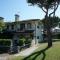 Relax in our charming villa with private garden