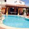 One bedroom apartement with shared pool enclosed garden and wifi at Crispiano