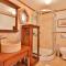 Stone Villa,Large Garden,Swimming Pool, Very Close the Beautiful Beach .