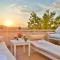 Stone Villa,Large Garden,Swimming Pool, Very Close the Beautiful Beach .