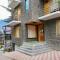 North Deodar Avenue, Manali