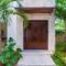 Luxury Private 3BED Villa, Garden, Pool,Security