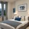Spring Mount Huge Luxury Full Apartment- Harrogate Centre-Two extremely comfy Kingsize Bedrooms-Fully equipped Modern Kitchen-Cosy living room with Huge TV