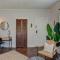 Memorable Nomad Haven Walk to Cooper Young's Best - Мемфис