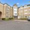 Modern 1BR flat - free parking + lift Modern 1BR flat - free parking + lift