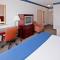 La Quinta Inn and Suites by Wyndham Elkhart