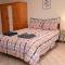 Spacious studio in AliceSprings QueenBed+KSAirbed