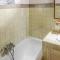 6 Bedroom Stunning Home In Aups