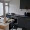 Bright and Modern 4 bed house- TV IN EVERY ROOM - Port Talbot