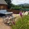 Seven Stars- hot tub & garden with fabulous views. - Llandrindod Wells