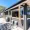 Onetangi Retreat - Stay Waiheke