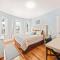 Cozy Up in 5BR Apt Near Charming Oak Square