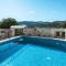 Pet Friendly Home In Donji Humac With Outdoor Swimming Pool - Donji Humac