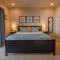 Rockaway beach vibes,Waterfront Oceanfront Rockaway Beach House near Downtown,WIFI, Washer Dryer