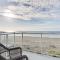 Rockaway beach vibes,Waterfront Oceanfront Rockaway Beach House near Downtown,WIFI, Washer Dryer