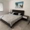 Shoal Bay Serenity Beach Cottage Newly Renovated