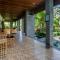 Sarin Ubud Suites by Pramana Villas - 乌布