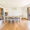Time and Tide Pet Friendly 1 Min Walk to Beach