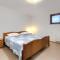Apartment Vesela-4 by Interhome