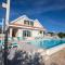 exclusive luxury villa monte pompilio