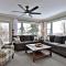 Premium 5 bedroom, pet friendly private home with hot tub 3 miles from the Skyship Bear