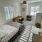 2 Bed 2 Bathroom Gated Apartment 1 Inc free Parking - Bromley