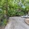 Classic Woodwork and Details in 1912 Colonial - Мемфис