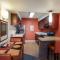 SenS Suites Livermore; SureStay Collection by Best Western - Livermore