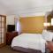 SenS Suites Livermore; SureStay Collection by Best Western - Livermore