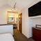 SenS Suites Livermore; SureStay Collection by Best Western - Livermore