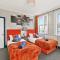 Central Luxury House with Fast Wifi